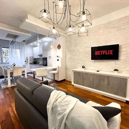 Unique House - 3 Bedrooms & 2 Bathrooms With 4 Beds - 100 Meters To The Metro A Róma Kültér fotó