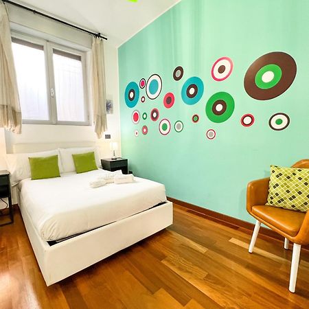 Unique House - 3 Bedrooms & 2 Bathrooms With 4 Beds - 100 Meters To The Metro A Róma Kültér fotó