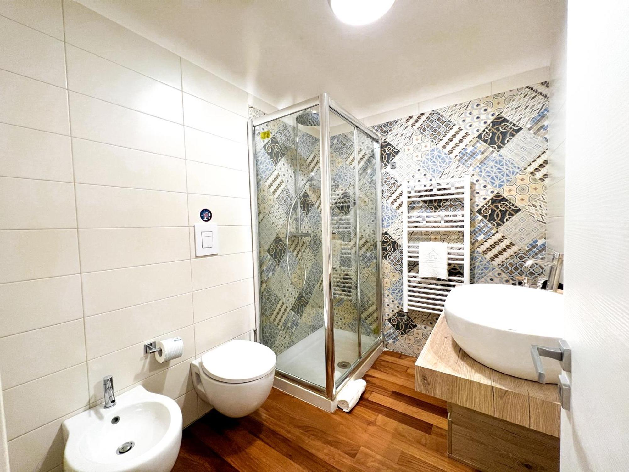 Unique House - 3 Bedrooms & 2 Bathrooms With 4 Beds - 100 Meters To The Metro A Róma Kültér fotó